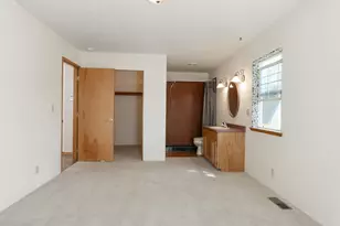 300 Colonial Dr, Grants Pass, OR 97526 - Photo 27