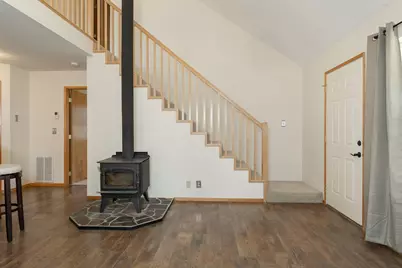 300 Colonial Drive, Grants Pass, OR 97526 - Photo 23