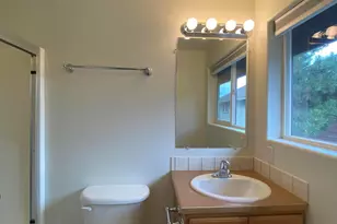 2904 SW Juniper Ave, Redmond, OR 97756 - Photo 7