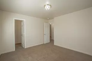 827 Blackberry Ln, Ashland, OR 97520 - Photo 17