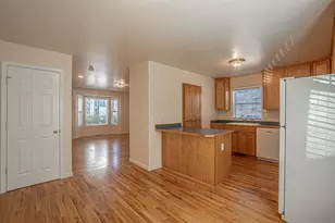 827 Blackberry Ln, Ashland, OR 97520 - Photo 7