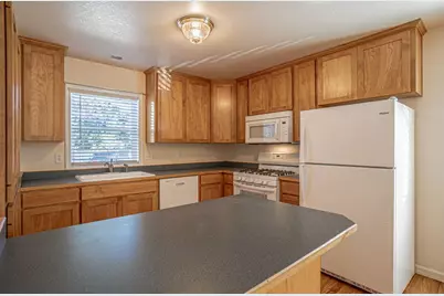 827 Blackberry Lane, Ashland, OR 97520 - Photo 7