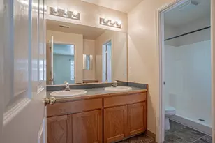 827 Blackberry Ln, Ashland, OR 97520 - Photo 13