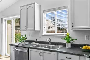 317 Jeanette Ave, Medford, OR 97501 - Photo 15