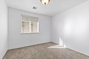 317 Jeanette Ave, Medford, OR 97501 - Photo 27