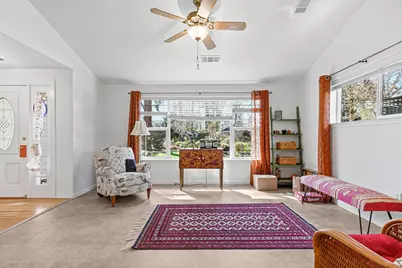 130 Rhonda Lane, Phoenix, OR 97535 - Photo 3