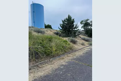 0 Academy Avenue #Lot 3 & 4, Klamath Falls, OR 97601 - Photo 3