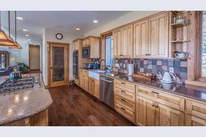 4728 Coopers Hawk Road, Klamath Falls, OR 97601 - Photo 11