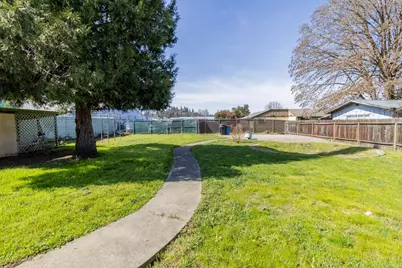 1512 Clara Avenue, Grants Pass, OR 97527 - Photo 27