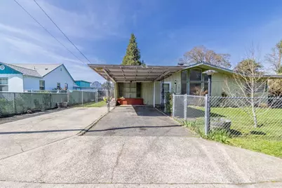 1512 Clara Avenue, Grants Pass, OR 97527 - Photo 9