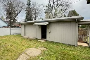 339 South St, Butte Falls, OR 97522 - Photo 39