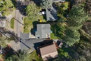 645 S 5th, Jacksonville, OR 97530 - Photo 39