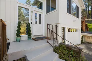 645 S 5th, Jacksonville, OR 97530 - Photo 5