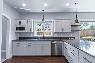 201 SE Sand Cyn Lane, Grants Pass, OR 97527 - Photo 9