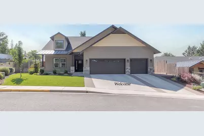 201 SE Sand Cyn Lane, Grants Pass, OR 97527 - Photo 1