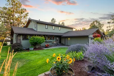421 Sunset Beach Road, Klamath Falls, OR 97601 - Photo 1