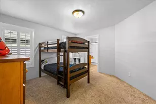 2818 Esther Ln, Grants Pass, OR 97527 - Photo 15