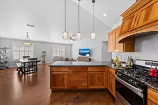 2818 Esther Ln, Grants Pass, OR 97527 - Photo 11