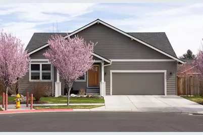 450 NE Oak Court, Redmond, OR 97756 - Photo 1