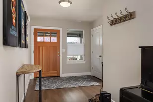 450 NE Oak Ct, Redmond, OR 97756 - Photo 3