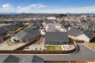 450 NE Oak Court, Redmond, OR 97756 - Photo 27