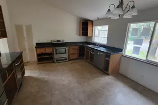3080 Board Shanty Rd, Grants Pass, OR 97527 - Photo 5