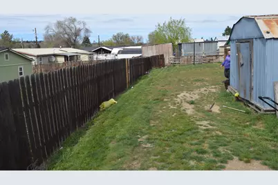 864 SW 3rd Street, Madras, OR 97741 - Photo 3