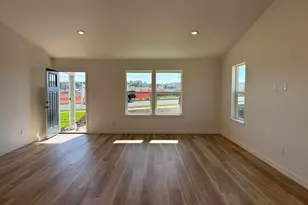 639 NE Arnold St, Madras, OR 97741 - Photo 15