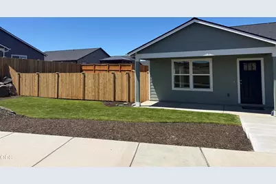 639 NE Arnold Street #173, Madras, OR 97741 - Photo 3