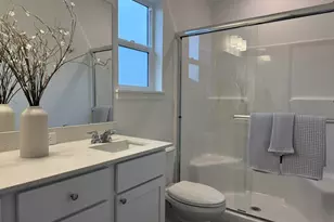 639 NE Arnold St, Madras, OR 97741 - Photo 9