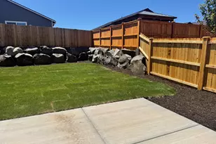639 NE Arnold St, Madras, OR 97741 - Photo 7