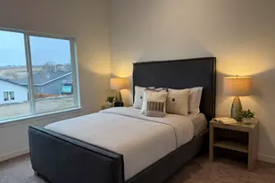 639 NE Arnold St, Madras, OR 97741 - Photo 7