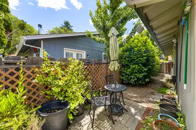 714 Brookside Circle, Rogue River, OR 97537 - Photo 15