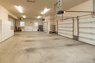 6904 SW Joshua Ct, Powell Butte, OR 97753 - Photo 39