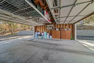 5227 Pioneer Rd, Medford, OR 97501 - Photo 41