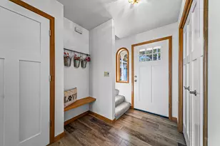 5227 Pioneer Rd, Medford, OR 97501 - Photo 5