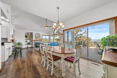 5227 Pioneer Road, Medford, OR 97501 - Photo 13