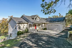 5227 Pioneer Rd, Medford, OR 97501 - Photo 3