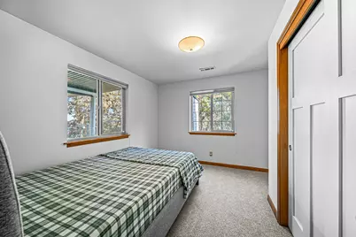 5227 Pioneer Road, Medford, OR 97501 - Photo 35