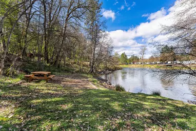 15 Black Oak Drive, Shady Cove, OR 97539 - Photo 3