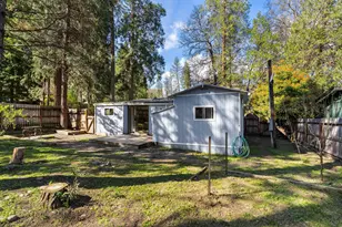 15 Black Oak Dr, Shady Cove, OR 97539 - Photo 23