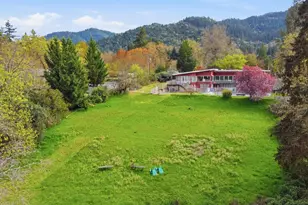 325 Mountain View Pl, Grants Pass, OR 97527 - Photo 31