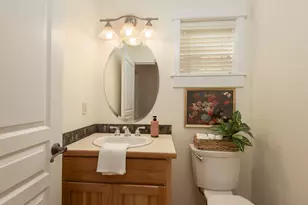 20669 Sierra Dr, Bend, OR 97701 - Photo 17