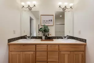 20669 Sierra Dr, Bend, OR 97701 - Photo 21