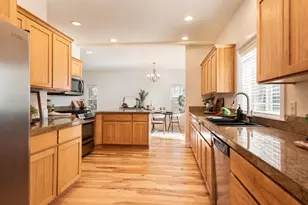 20669 Sierra Dr, Bend, OR 97701 - Photo 11