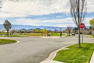 4007 Shamrock Dr, Medford, OR 97504 - Photo 37