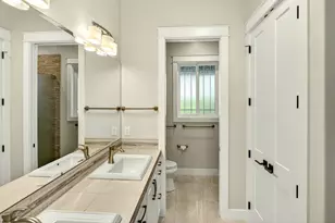 4007 Shamrock Dr, Medford, OR 97504 - Photo 21