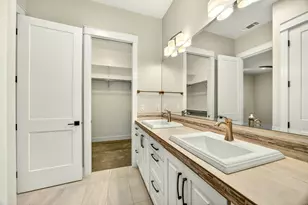 4007 Shamrock Dr, Medford, OR 97504 - Photo 19