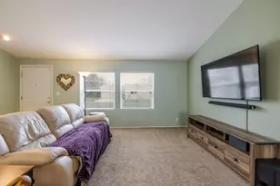 2051 NE Uintah Ct, Redmond, OR 97756 - Photo 21