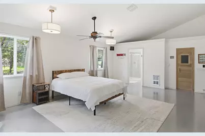 444 Sheraton Drive, Williams, OR 97544 - Photo 35